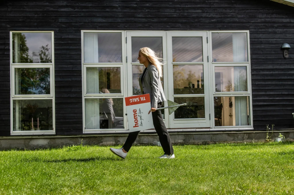 home ejendomsmaegler salg af bolig scaled